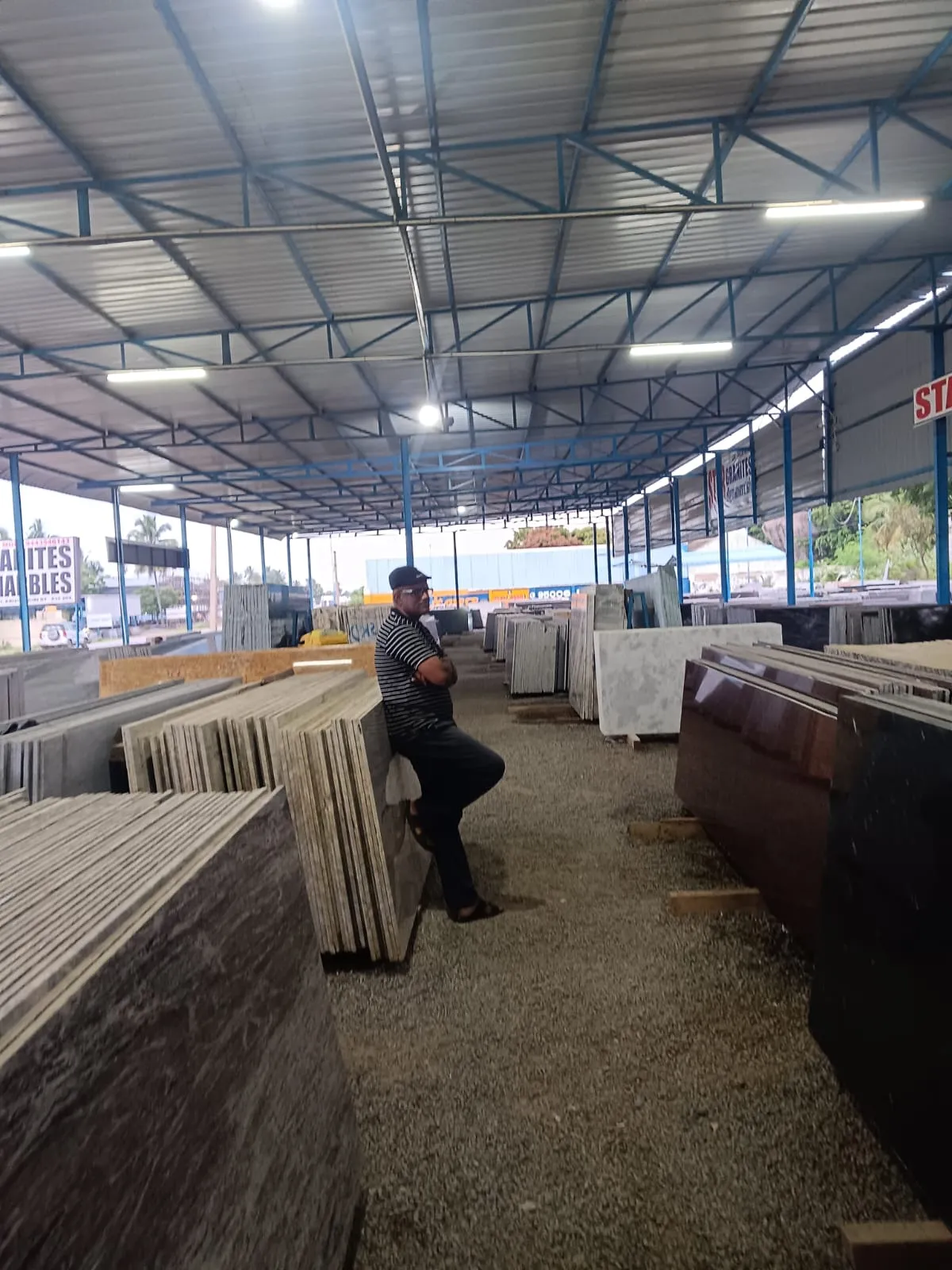Premium granite slabs at Jaga Jyothi Granites, Pallikonda